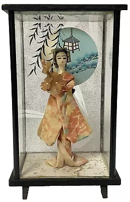 Vintage Japanese Diorama Asian Art Kimono Woman Shadow Box • $19.99