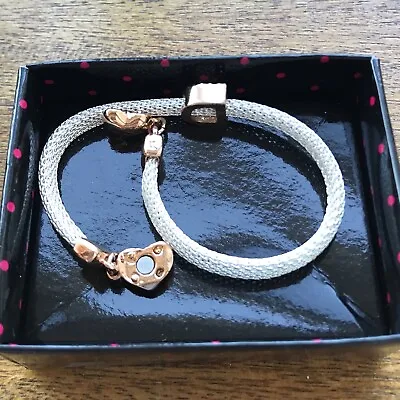 £1.99 • Buy Letter D Diamanté D Charm Bracelet Heart Magnetic Clasp Bracelet