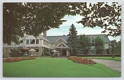 Baileys Harbor Wisconsin~Maxwelton Braes Resort & Golf Club Entrance~Vintage PC • $3