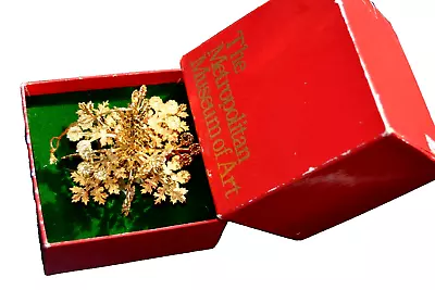 Metropolitan Museum Of Art MMA  Christmas Ornament Gold Tone Round Cluster Boxed • $54.98