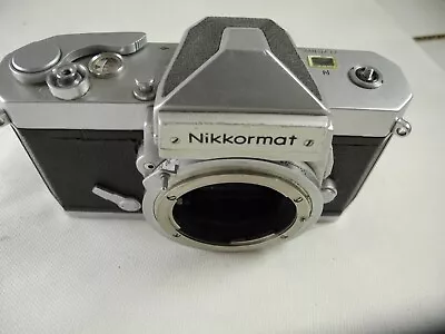 NIKKORMAT FT SLR Camera Body - FOR PARTS/REPAIR HAS GOOD PRISM SHUTTER • $14