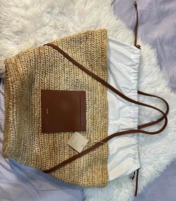 $340 • Buy OROTON JENSEN XL TOTE BAG. New With Tags.