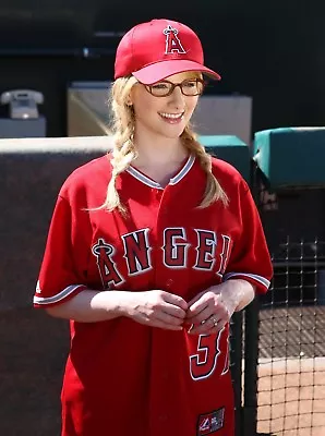 The Big Bang Theory - Tv Show Photo #39 - Melissa Rauch • $11.49