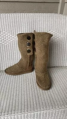 UGG AUSTRALIAWOMEN'S SIZE 7. Classic Cardy Boot - TAN. USED • $29.99