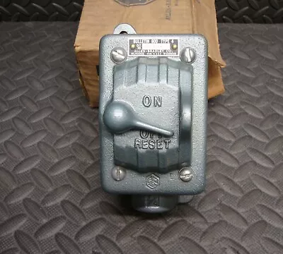 NEW Allen Bradley 600-TCX4 Manual Motor Starter Switch 3/4  Condulet Box AB • $59