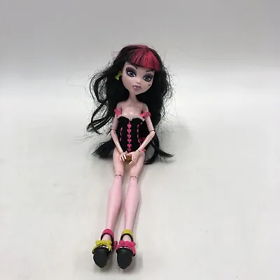 Monster High Draculaura Gloom Beach Doll Swimsuit • $28.95