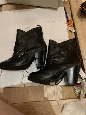 £25 • Buy Red Herring, Black, Leather Ankle Boots, Size 3