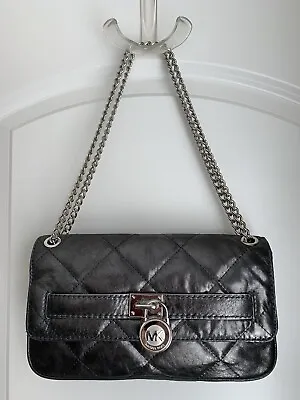MICHAEL Michael Kors Hamilton Quilted Leather Small Flag Bag • $70