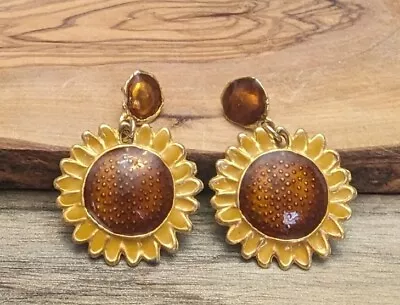 Vintage Enamel Sunflower Earrings • $9.99