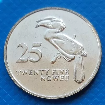 Zambia 25 Ngwee 1992 Crowned Hornbill Bird • $1.40