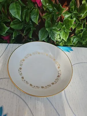 Vintage Royal Doulton Fairfax T.C.1006 White Gold Leaf Soup Pasta Bowl 6¾x2¼  • £4