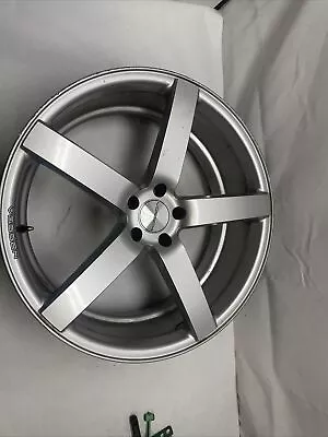 Used Vossen CV3-r 22  5 Spoked Wheels  Wheel Pattern 5x115 Has Some Curb Rash • $296.25