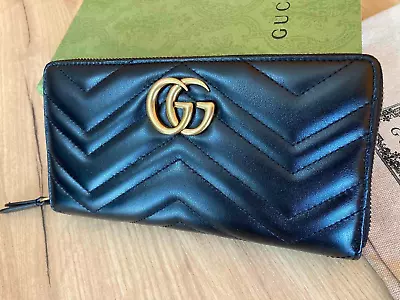 Gucci Black Matelassé Leather Marmont Wallet Gold GG Zip Around Purse Genuine • $359