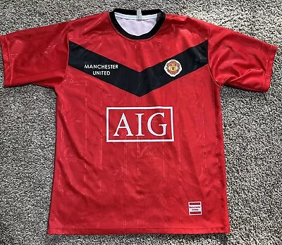 Manchester United Jersey Size Medium Shirt Red AIG  • $17