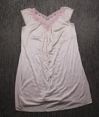 Vintage Vanity Fair Nightgown Womens M Champagne Pink Lace Accent Elegant USA • $18.70