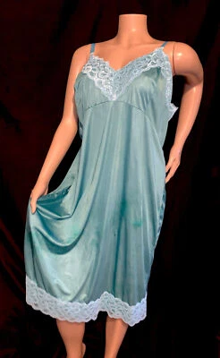 $24.99 • Buy 48 50 3X Vintage Silky Sheer Nylon Full Dress Slip Chantilly Lace Flaw~ READ