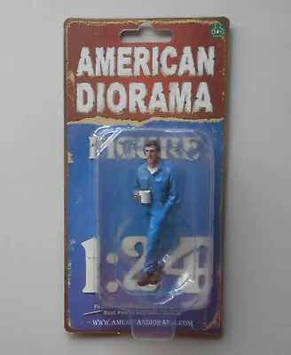 LARRY TAKING BREAK MECHANIC AMERICAN DIORAMA 1:24 Scale Figure MAN GUY 3  Figure • $7.49