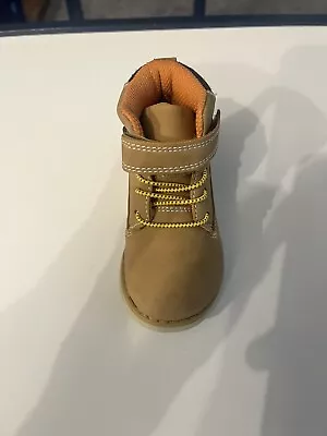 LEFT FOOT Toddler Boys Oshkosh B'Gosh Tan JAKO-B Casual Ankle Boots Shoe Size 5 • $6.99