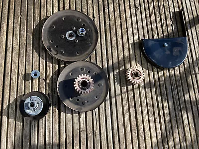 Qualcast 43s Lawn Mower Cogs And Pulleys • £20