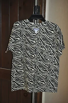 Mad About Scrubs Zebra Print Top- XS • $9.99