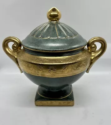 Vintage Chinese HFP Macau Green And Gold Gilding Lidded Bowl • $30