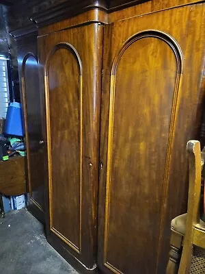 Victorian Three Door Linen Press • £99