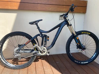 $1700 • Buy Downhill Mountain Bike