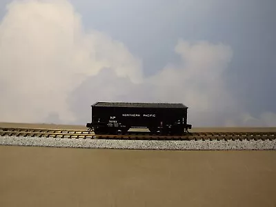 Bluford Shops - Northern Pacific - 2 Bay Open Hopper # 70703 • $8