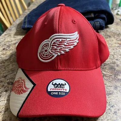 Detroit Red Wings Mitchell And Ness Snapback Hat • $15