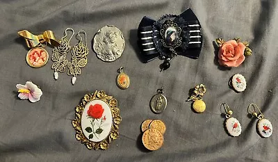 Lot Of Vintage Cameo And Cameo Style & Floral Jewelry • $1