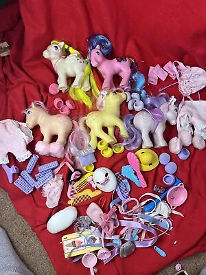 My Little Pony G1 Vintage Lot Of 5 W Accessories! Robe Shoes Hat Curler Comb • £80.76