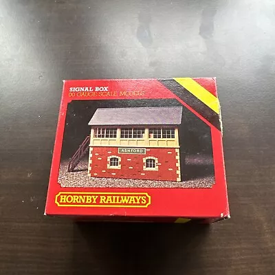 Hornby Signal Box R503 • £3.95