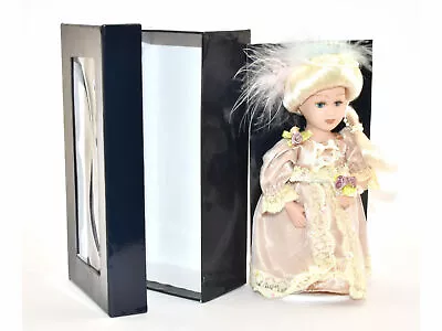   Regina Marie Antionette   Royal Splendour Porcelain Dolls Collection ATLAS • $5.68