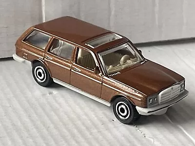 1/64 Matchbox 1980 Mercedes Benz W123 Wagon Estate Straight Out Of A 5 Pack • $2.51