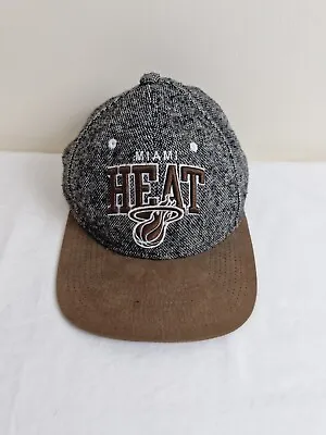 Basketball Cap Miami Heat NBA Mitchell & Ness SnapBack Embroidered Logo . • £16