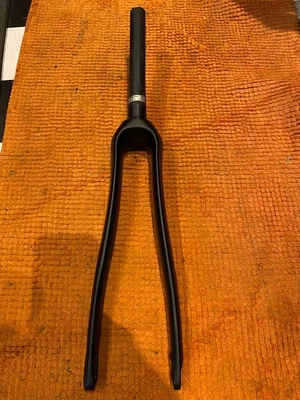 £99 • Buy Orro Venturi Road Disc Forks