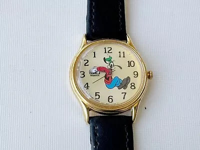 Vintage Lorus Donald Duck Reverse Running Gentleman Quartz Watch 30mm Running • $26.10