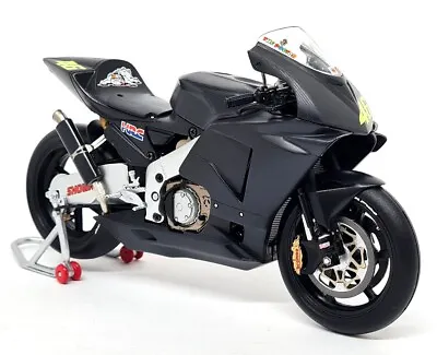 Minichamps 1/12 Honda RC211V 2002 Valentino Rossi Pre Season Test Motorbike • $148.70