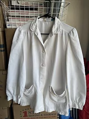 Women’s Vintage Lab Coat In Small • $8