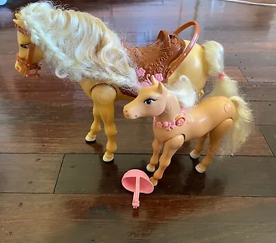2008 BARBIE Walking Tawny HORSE And FOAL Playset PLAY SET • $10