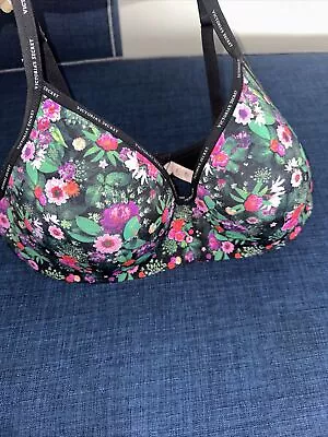 Victorias Secret Bra T-Shirt Lightly Lined Wireless (Size: 38D) • $8