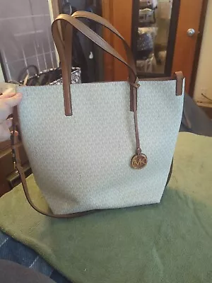 Michael Kors Tote Large • $40