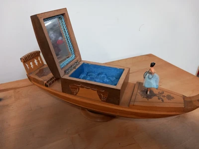 £50 • Buy Unique Vintage Wooden Gondola Spinning Music Italian Jewellery Box