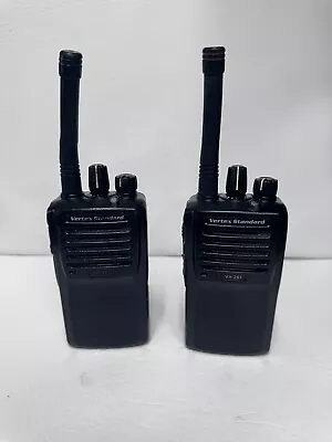 2x Vertex Standard VX-261 Two Way Radio  UHF 450 MHz - 512 MHz Vx-261-G7-5 • $149