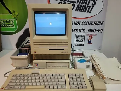 Vintage (1986) Apple Macintosh SE Model: M5011 Computer Lot - ALL ORIGINAL!! • $591.16