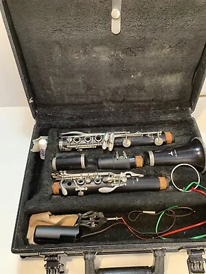 LeBlanc Classic Bb Clarinet - Wood Body With Sturdy Case • $129