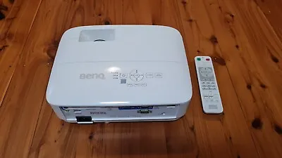 BenQ MH733 DLP Projector Portable 3D 4000 ANSI Lumens Full HD Super Bright • $650