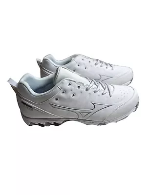 Size 11 Mizuno 320638 9-Spike Swift 7 Low Women's Metal Softball Cleats • $19.99