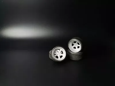 1/18 Cosworth Deep Dish Wheels Tires Brake Discs For Diorama/diecast UNPAINTED  • £10