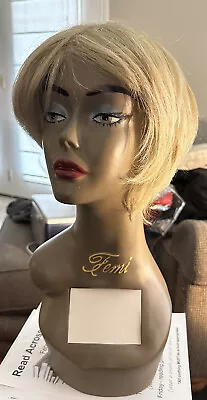 $69.99 • Buy Noriko Aderans Wig SKY #1649 Color Creamy Blonde Feathered Bob 100% Modacrylic